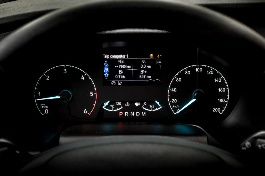Панель приборов Ford Transit Custom Sport 2017 года  (WW) (фото 3 из 24)